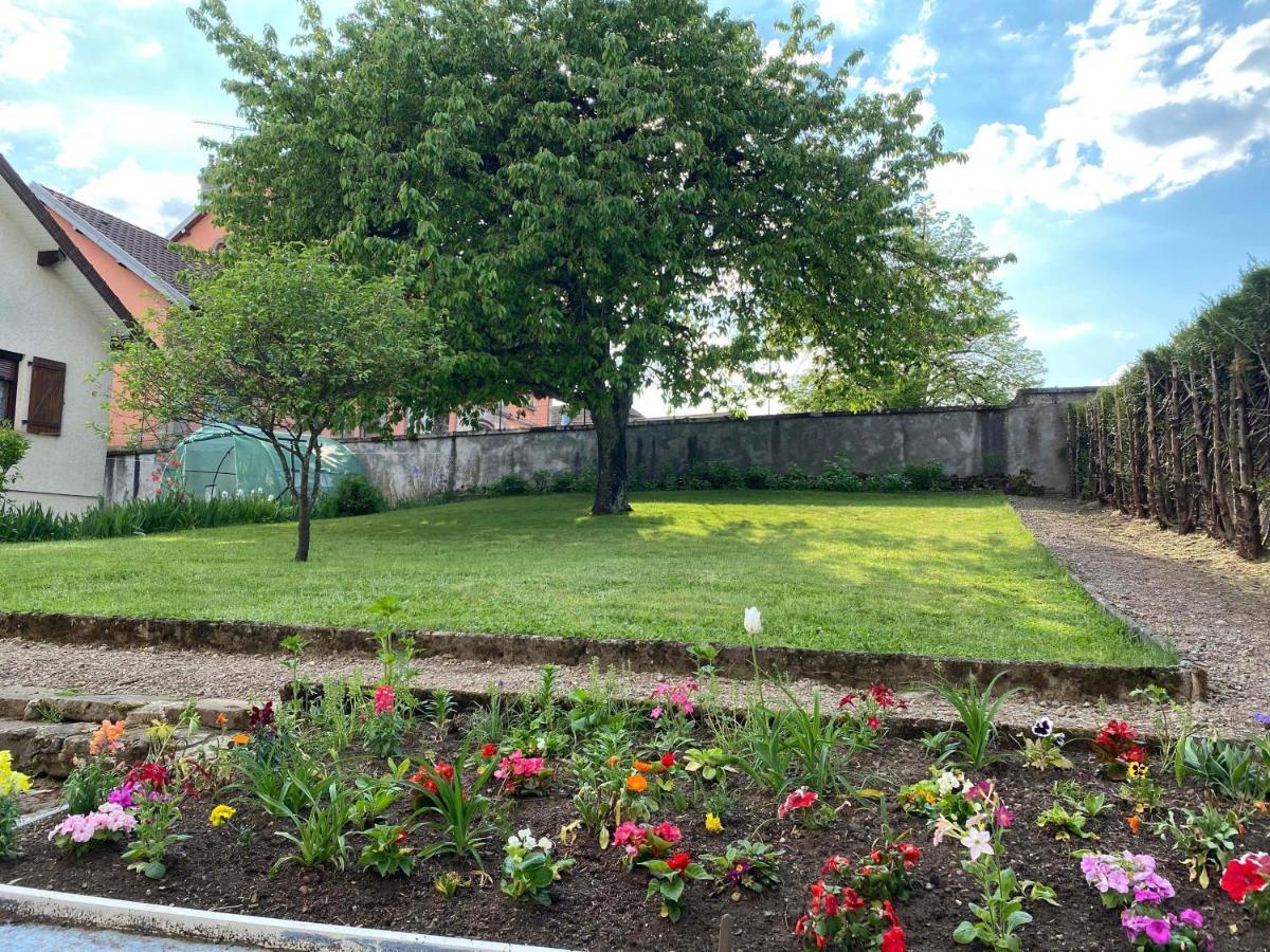 Gite Du Cerisier Raddon-et-Chapendu Exteriér fotografie